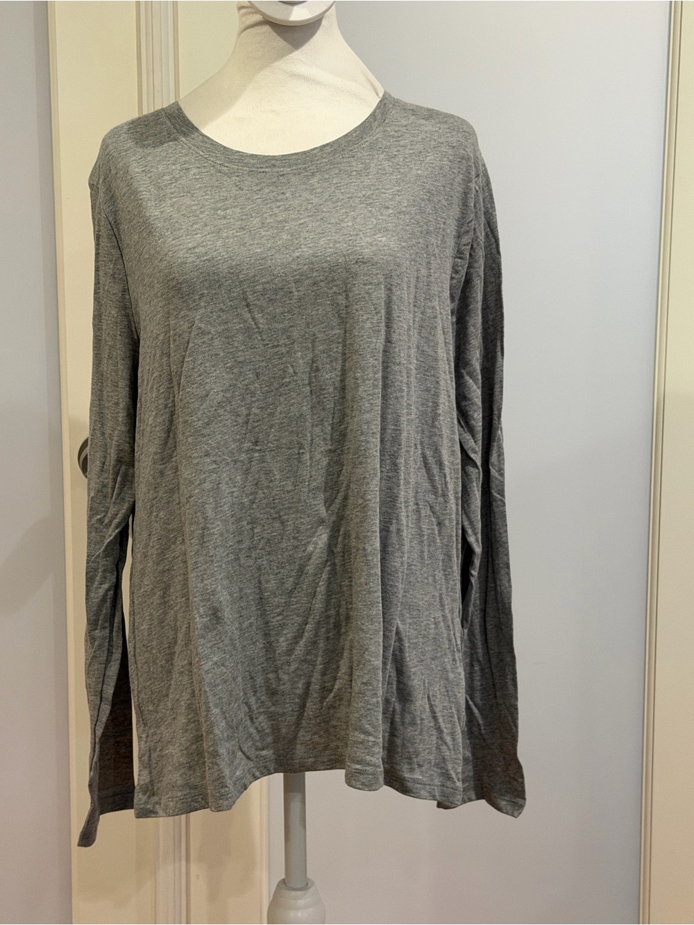 Time and Tru Gray Long Sleeve Crewneck Top